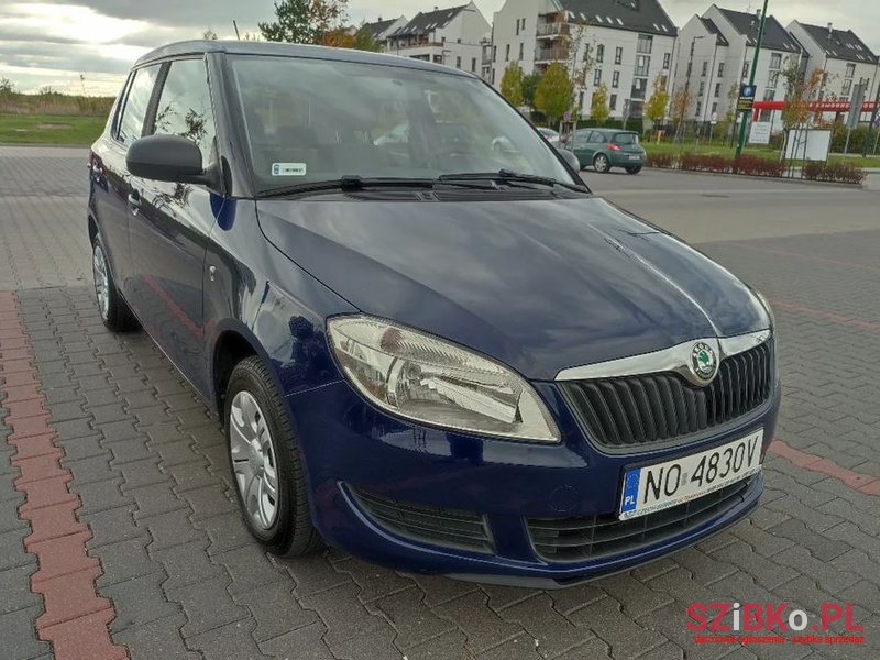 2012' Skoda Fabia photo #1