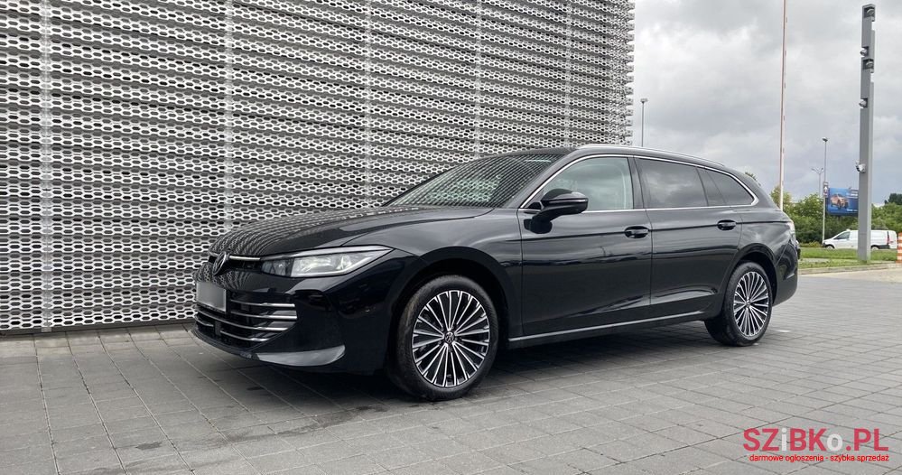 2024' Volkswagen Passat photo #5