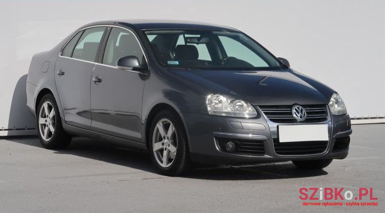 2005' Volkswagen Jetta photo #1