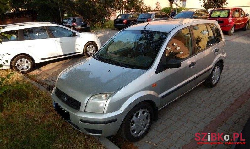 2003' Ford Fusion photo #1