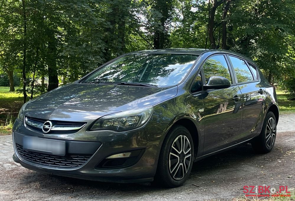 2014' Opel Astra 1.6 Active photo #4