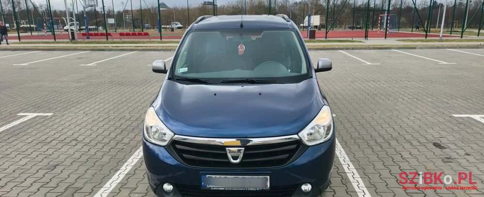 2015' Dacia Lodgy 1.2 Tce Laureate photo #2