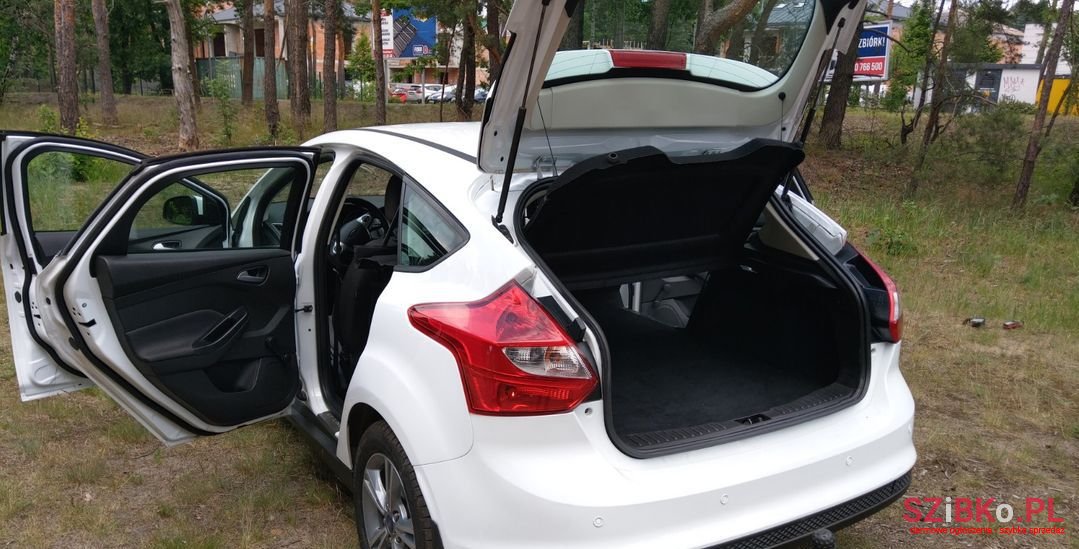 2014' Ford Focus Sport photo #4