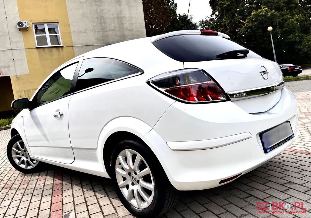 2009' Opel Astra Gtc 1.4 Edition photo #3