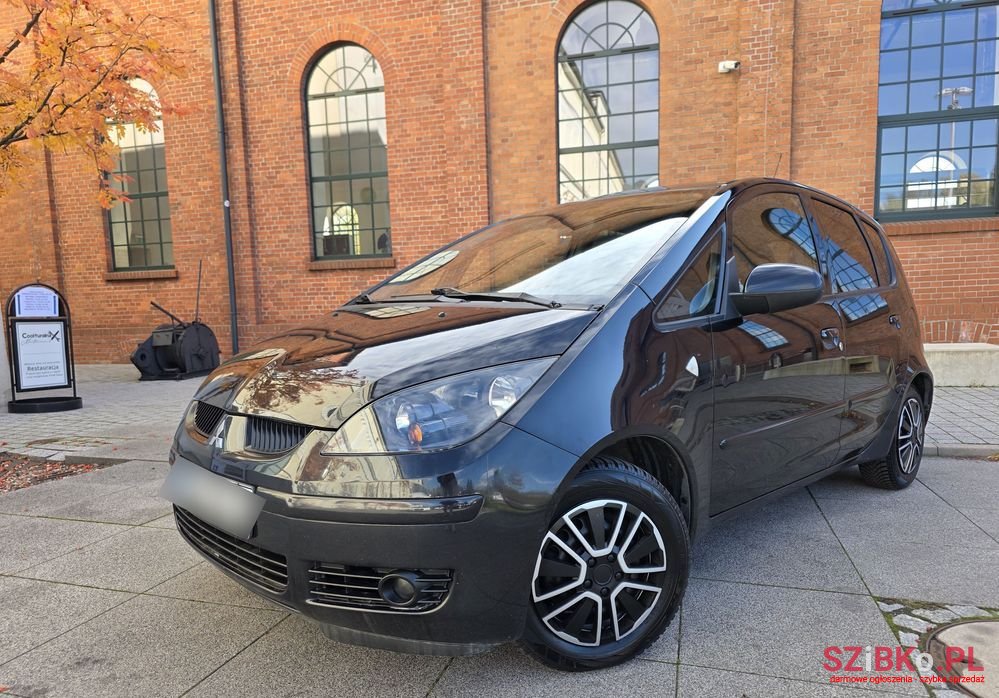 2008' Mitsubishi Colt 1.3 Motion photo #2