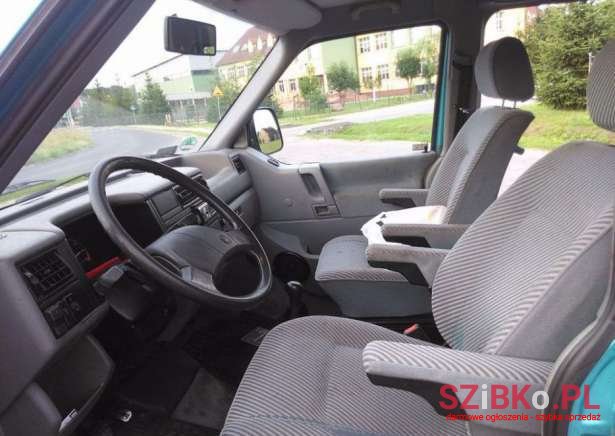 1994' Volkswagen Caravelle photo #2