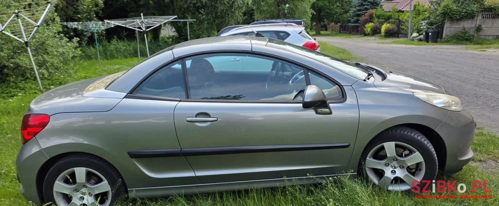 2008' Peugeot 207 1.6 Vti Sporty photo #4