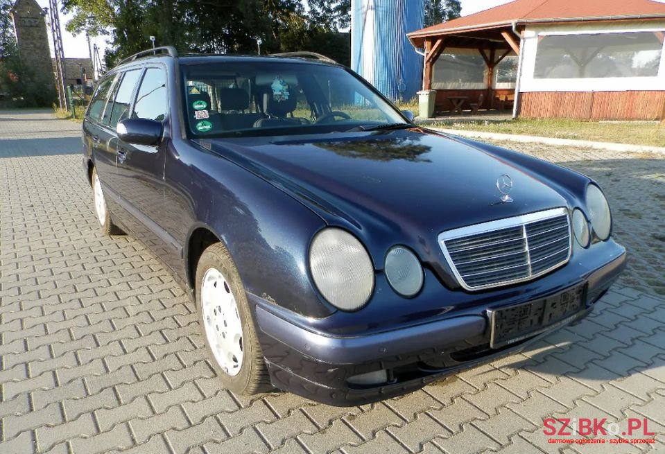 2000' Mercedes-Benz Klasa E photo #3