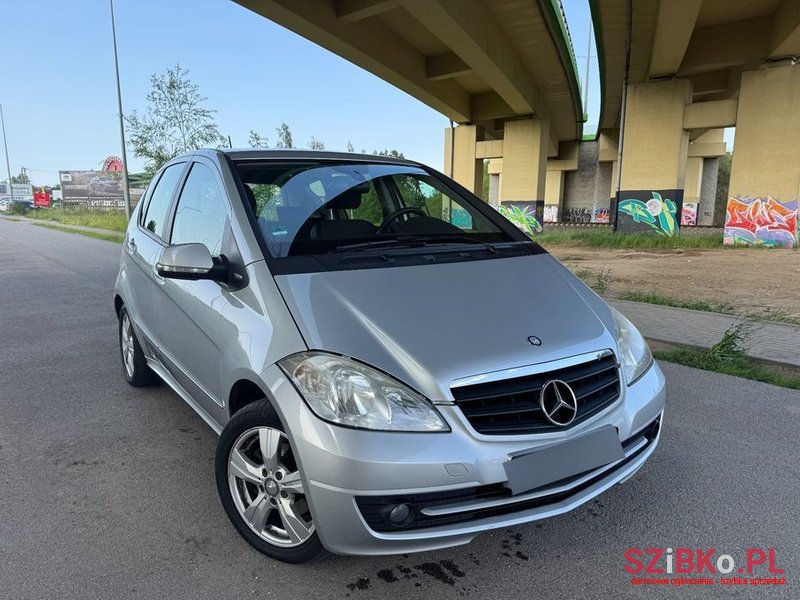 2010' Mercedes-Benz A-Class photo #5