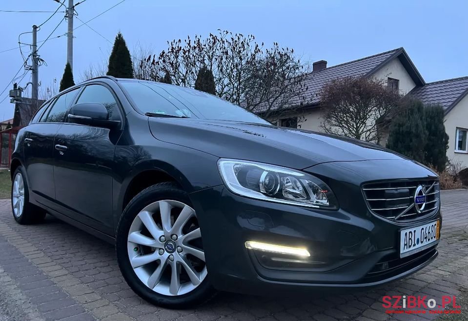 2015' Volvo V60 photo #3