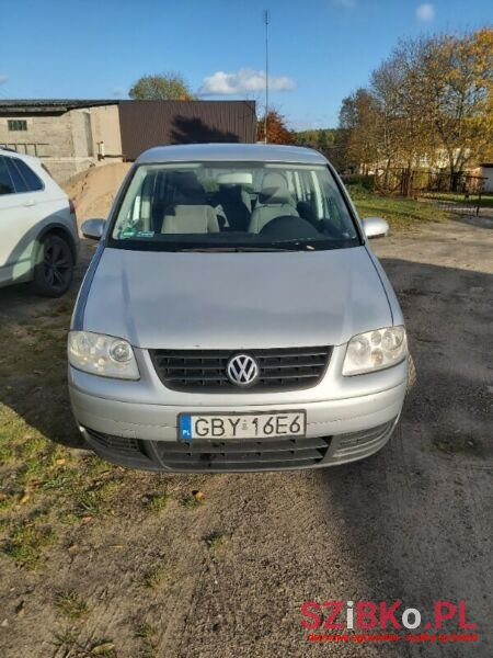 2003' Volkswagen Touran photo #5