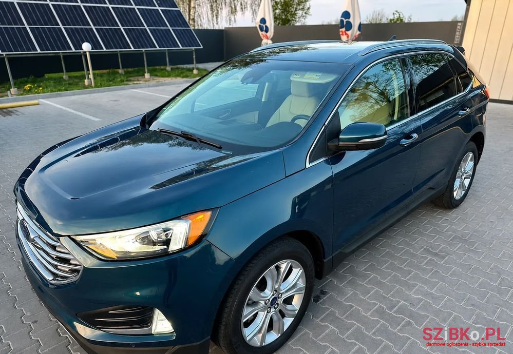 2020' Ford Edge photo #3