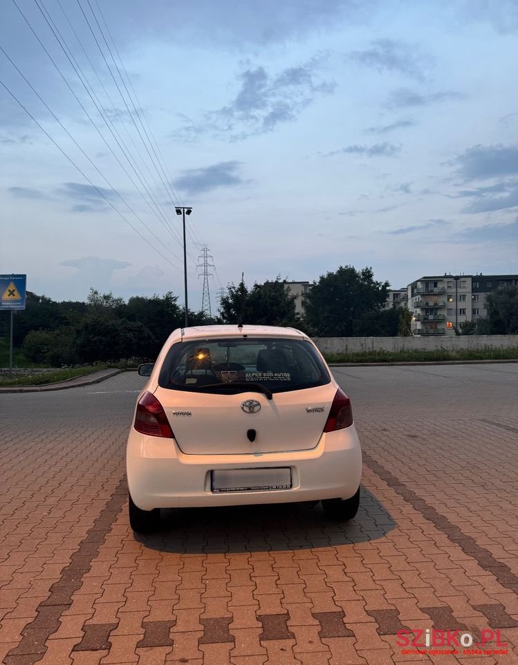 2006' Toyota Yaris 1.3 Blue photo #4