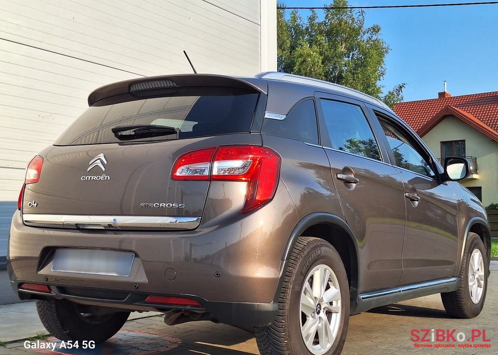 2015' Citroen C4 Aircross photo #6