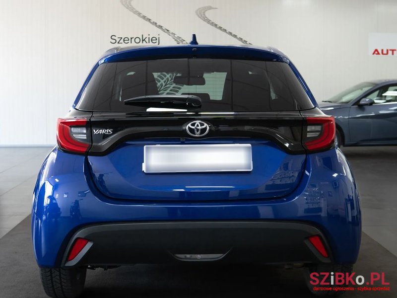2021' Toyota Yaris photo #6