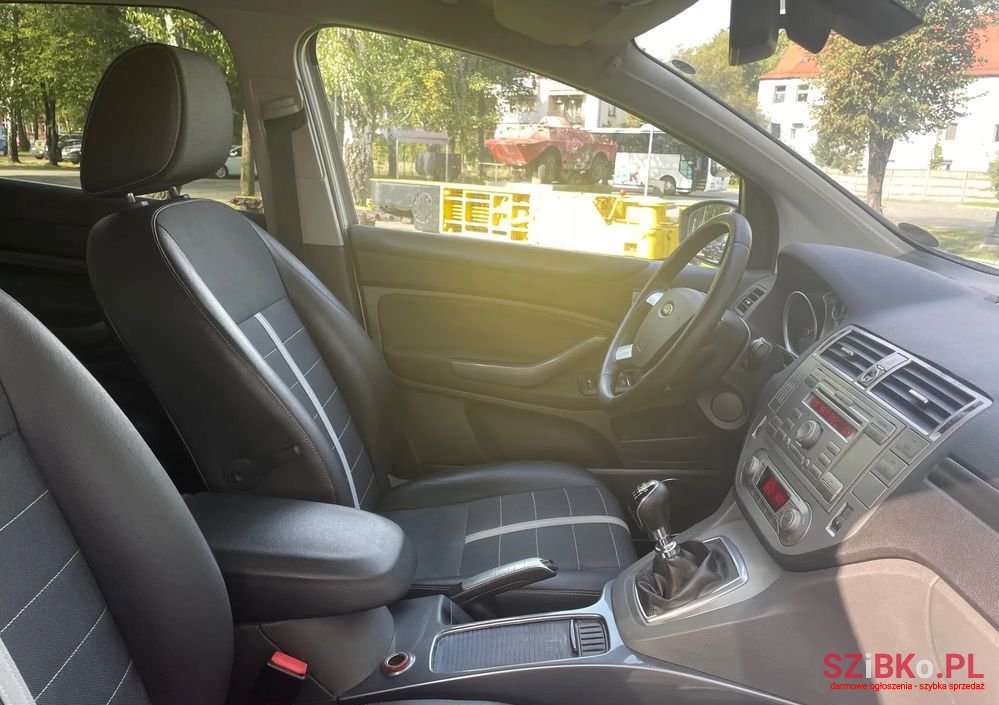 2010' Ford Kuga 2.0 Tdci Trend photo #6