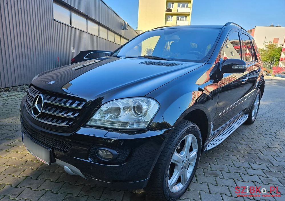 2008' Mercedes-Benz Ml photo #1