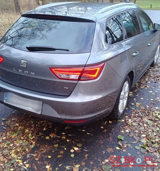 2014' SEAT Leon photo #5