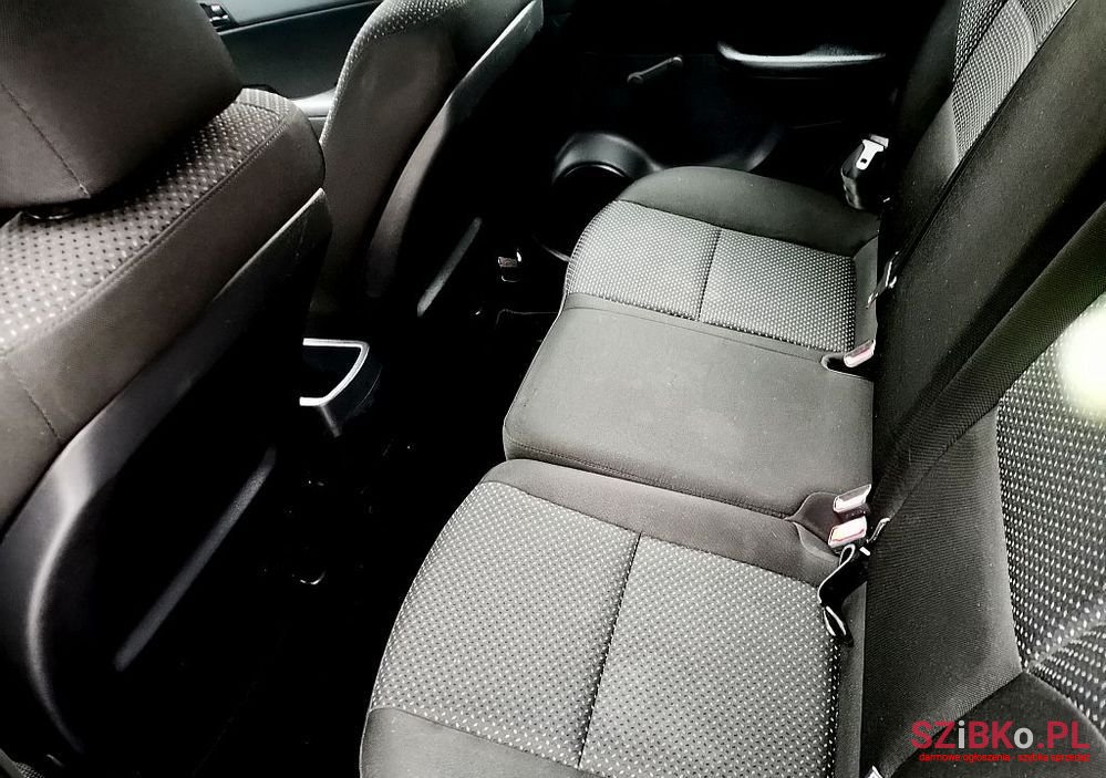 2010' Hyundai i30 photo #6