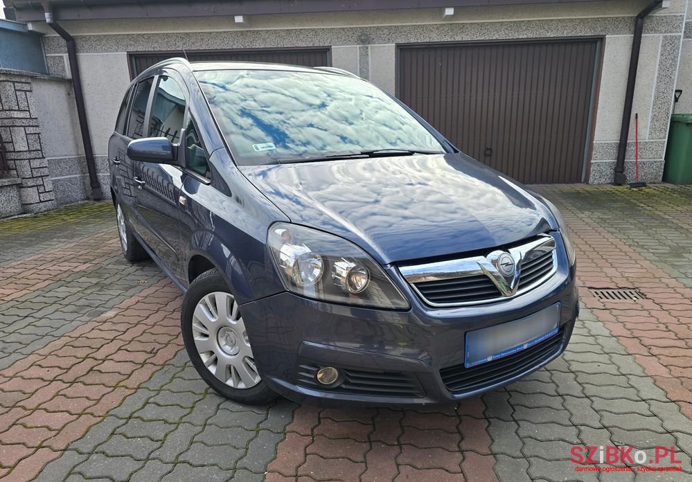 2007' Opel Zafira 1.9 Cdti photo #1