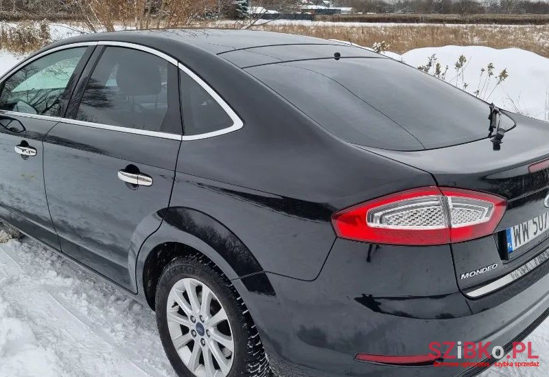 2013' Ford Mondeo photo #6