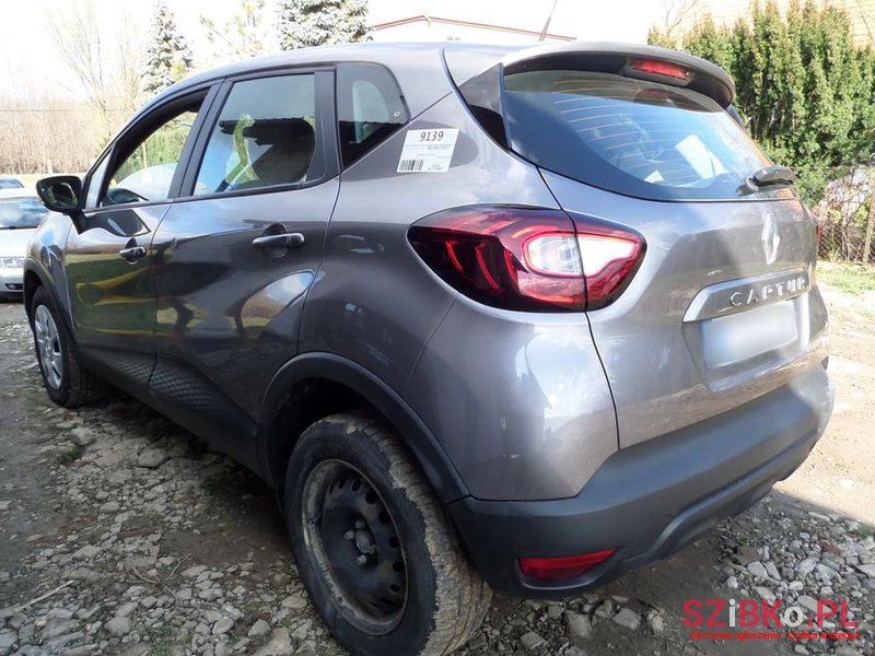 2017' Renault Captur photo #2