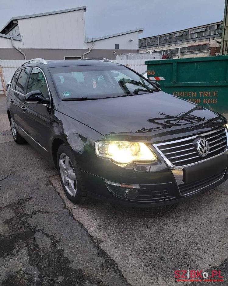 2006' Volkswagen Passat photo #2