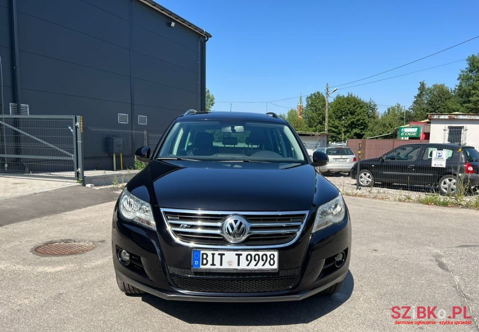 2009' Volkswagen Tiguan photo #3