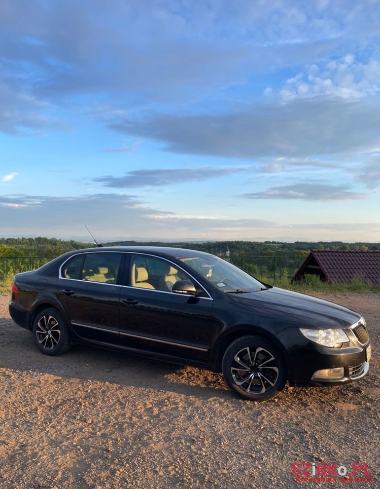 2009' Skoda Superb photo #4