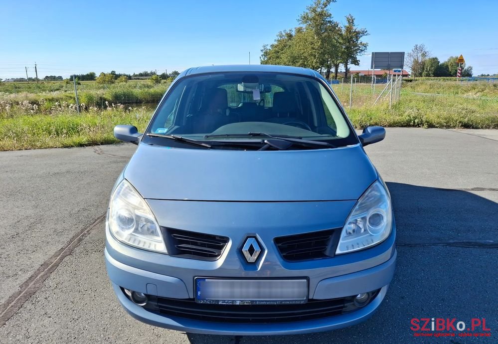 2007' Renault Scenic 2.0 16V Avantage photo #3