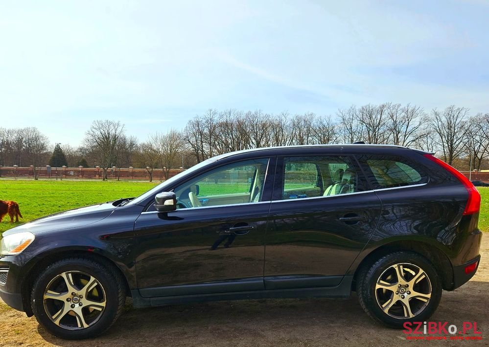 2010' Volvo Xc 60 photo #2