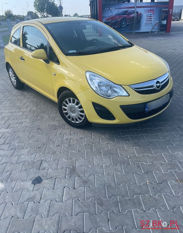 2012' Opel Corsa photo #4