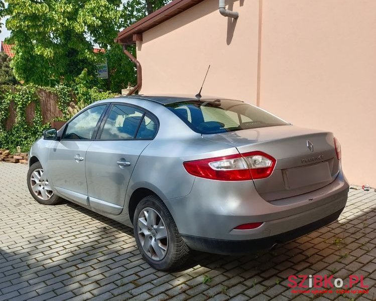 2012' Renault Fluence photo #4