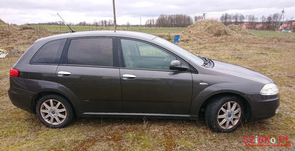 2006' Fiat Croma photo #4