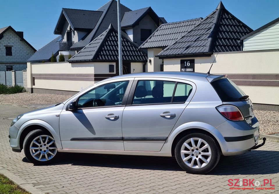 2004' Opel Astra photo #4