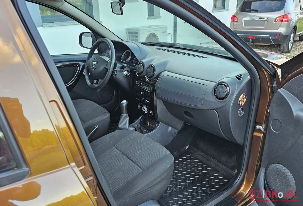 2010' Dacia Duster photo #3