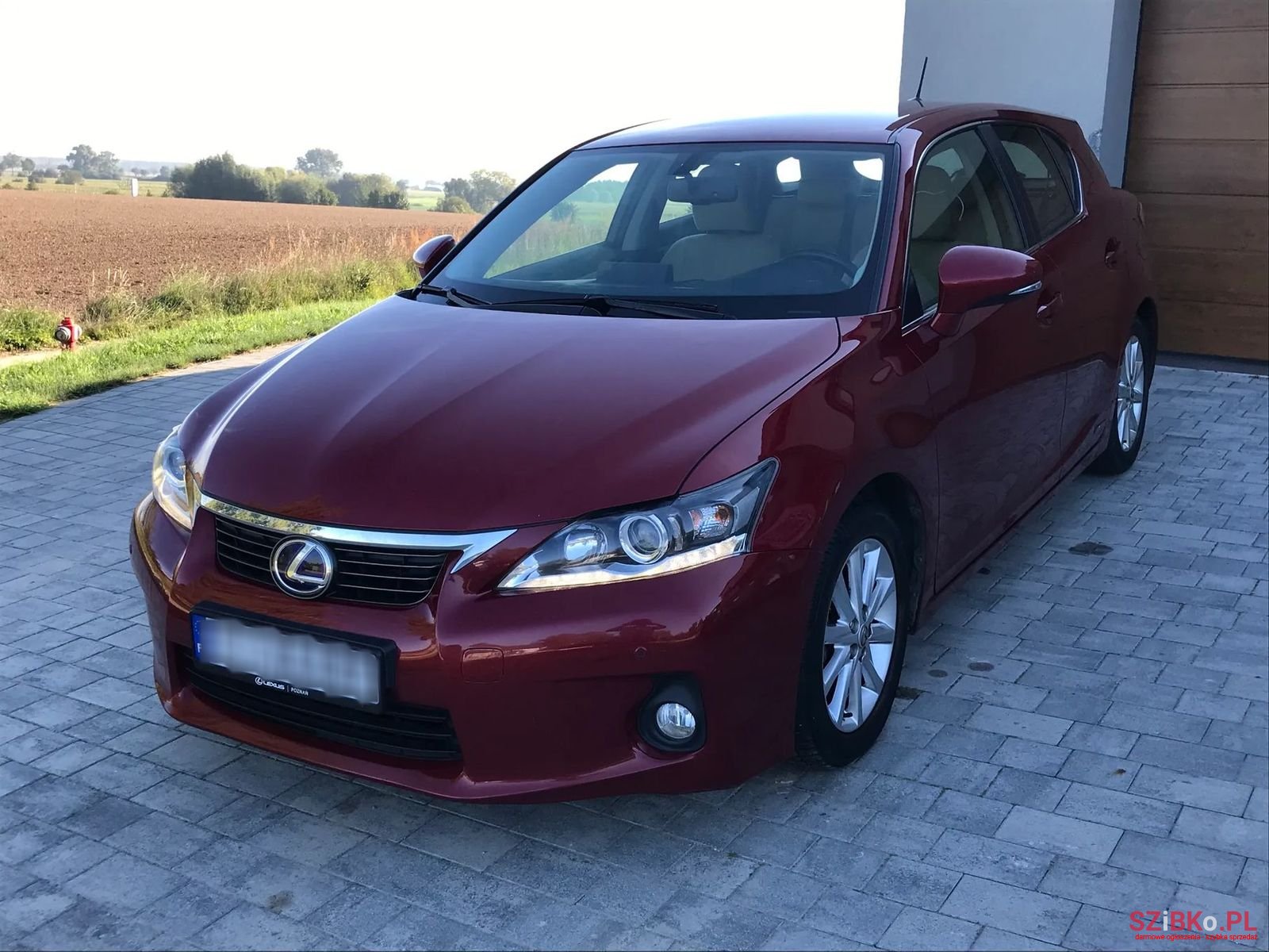 2011' Lexus CT photo #5