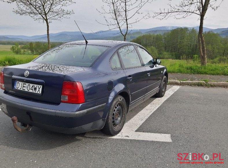 1998' Volkswagen Passat photo #2