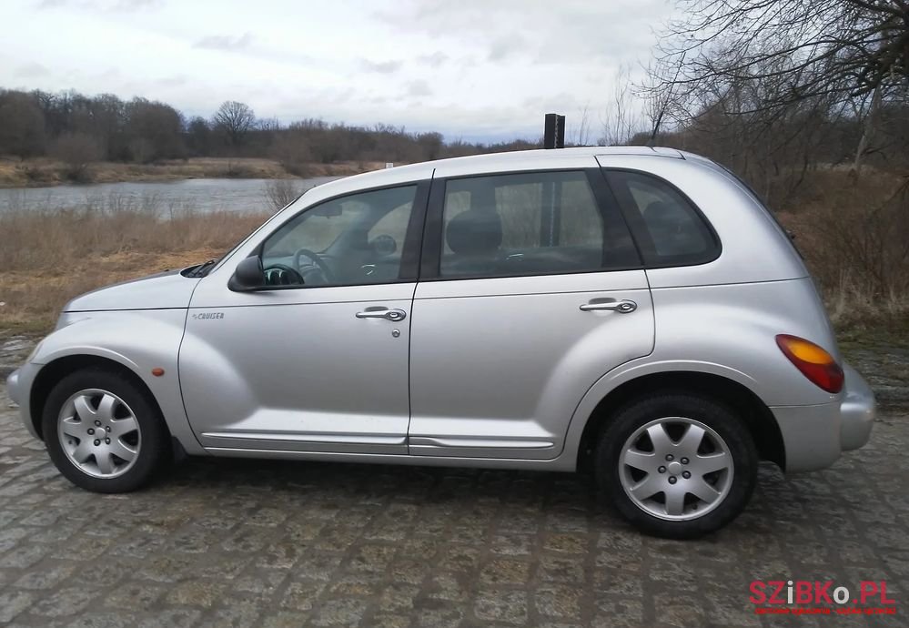 2004' Chrysler PT Cruiser photo #2