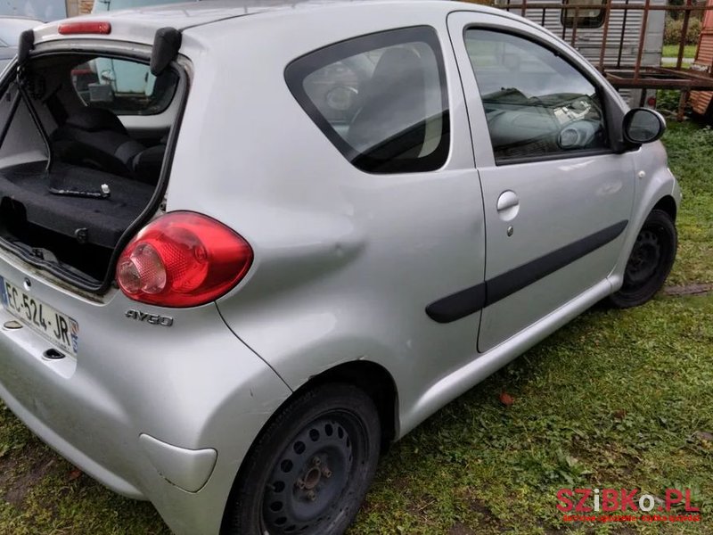 2013' Toyota Aygo photo #5