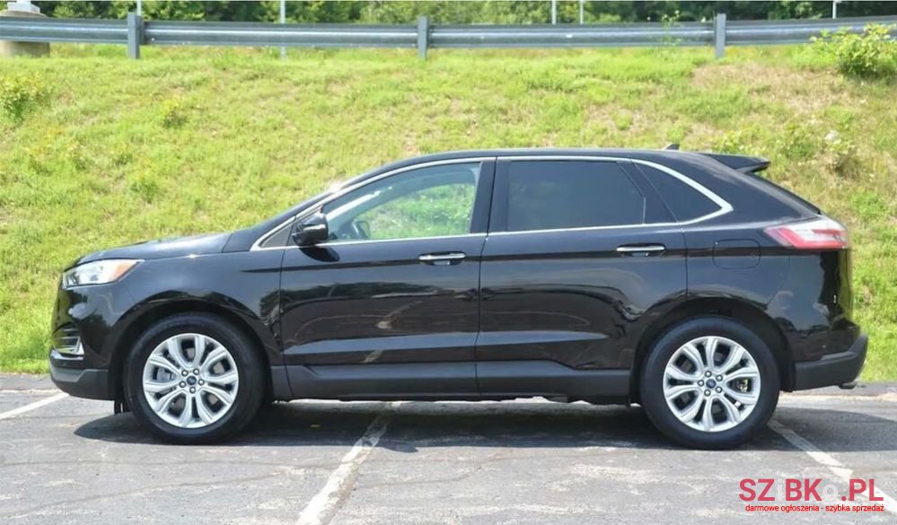 2022' Ford Edge photo #2