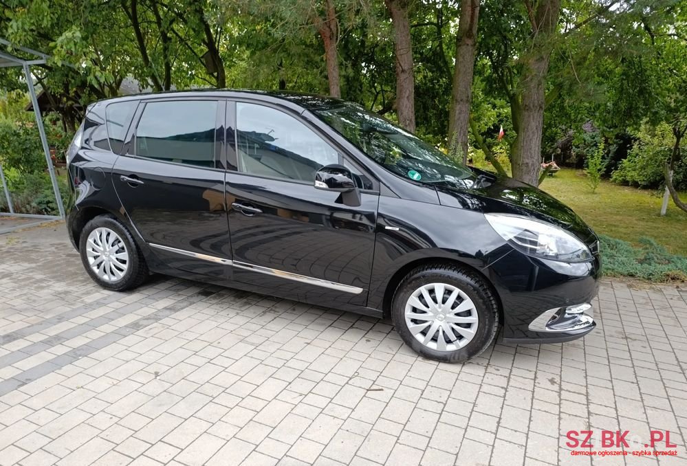 2015' Renault Scenic photo #3