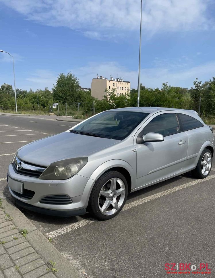 2005' Opel Astra photo #1