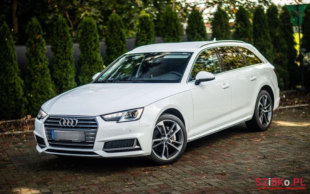 2019' Audi A4 Avant Sport photo #2