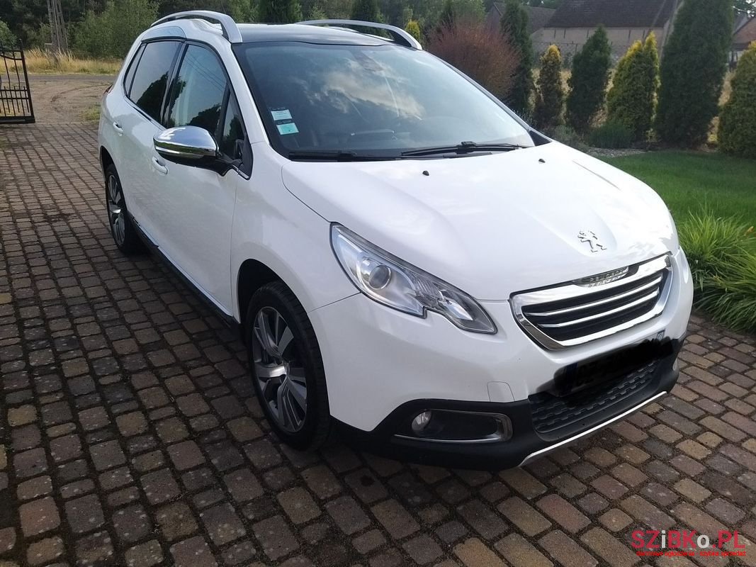 2013' Peugeot 2008 photo #3