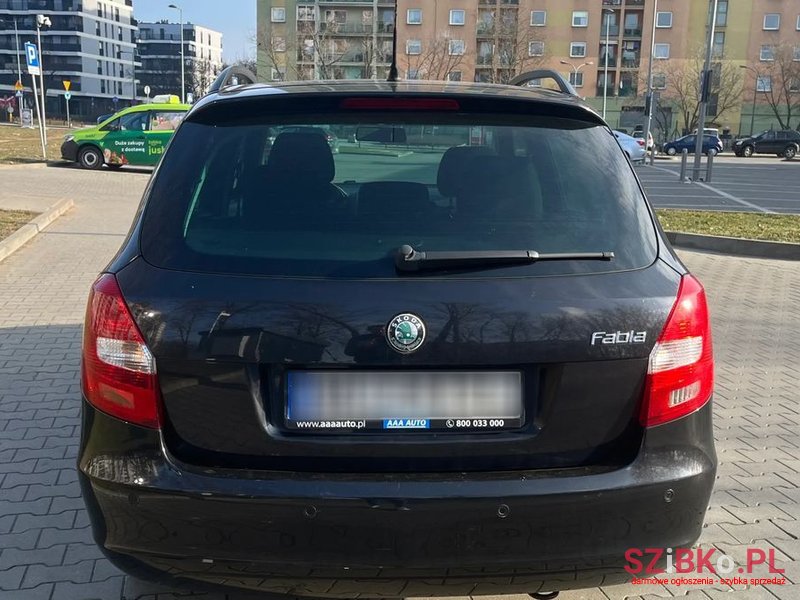 2008' Skoda Fabia photo #4