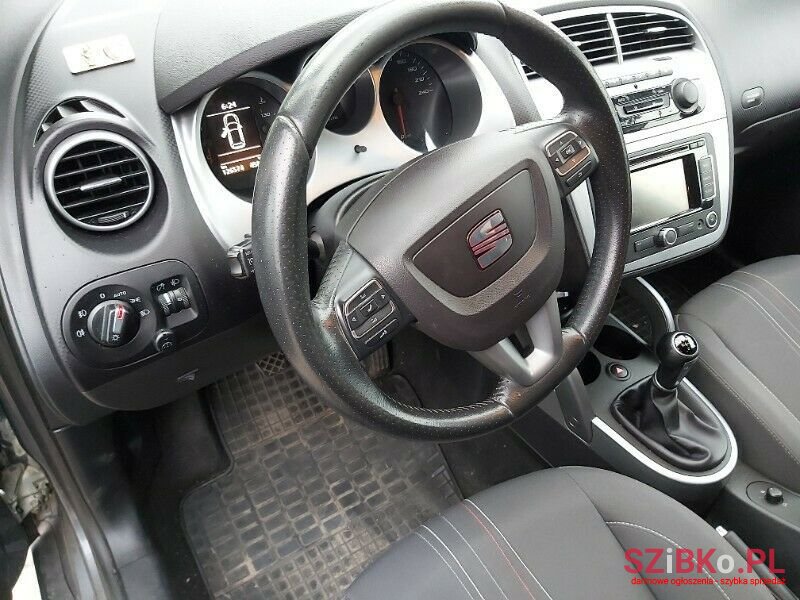 2013' SEAT Altea XL photo #6