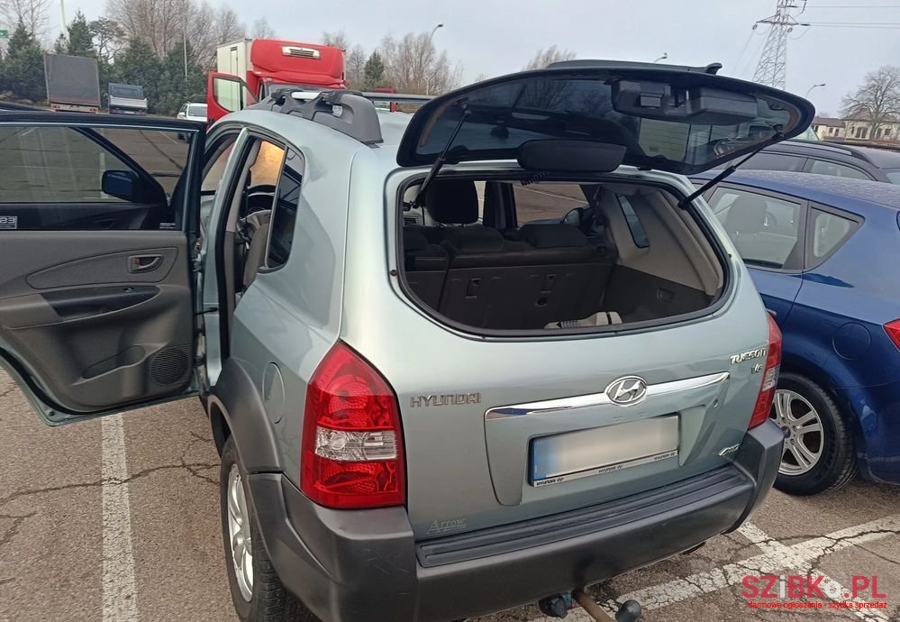 2008' Hyundai Tucson 2.7 V6 4Wd Gls photo #6