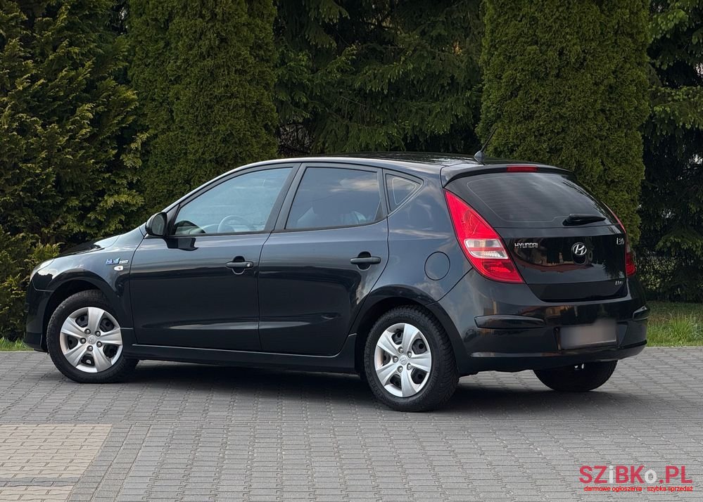 2011' Hyundai i30 photo #3
