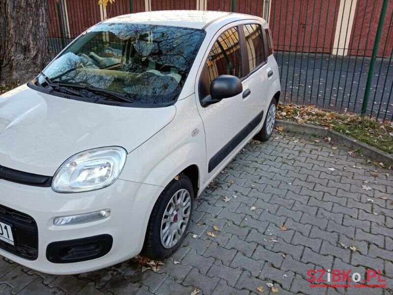 2016' Fiat Panda photo #2